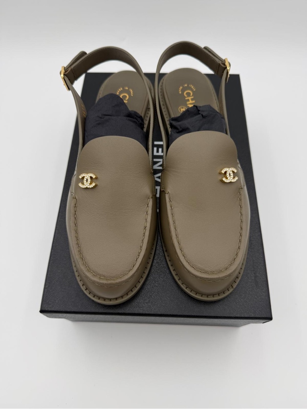CHANEL Olive Green Leather Slingback Loafers with Gold CC Hardware - Picture 3 of 5
